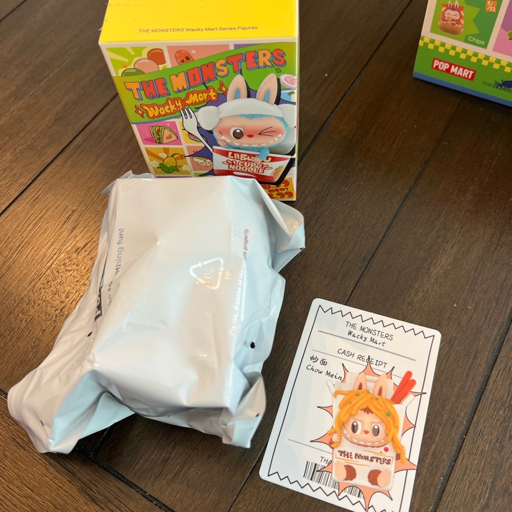 Chow Mein - The Monsters Wacky Mart Figures - Labubu